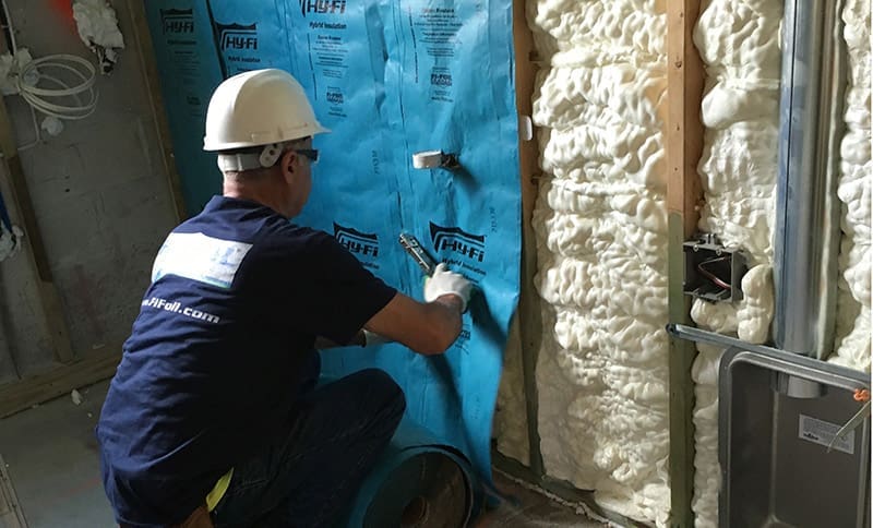 HY-FI Installation HY-Fi® Hybrid Insulation being installed